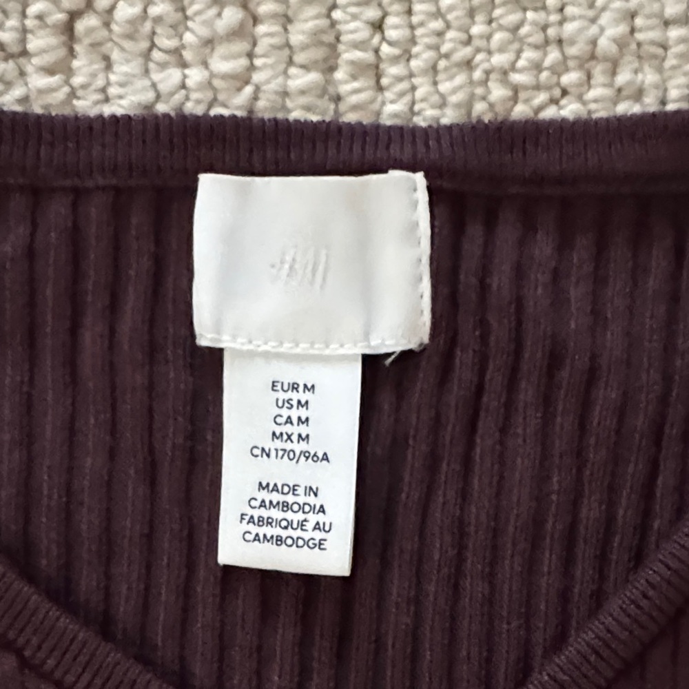 H&M Deep Brown Ribbed Knit Top - Picture 2 of 4